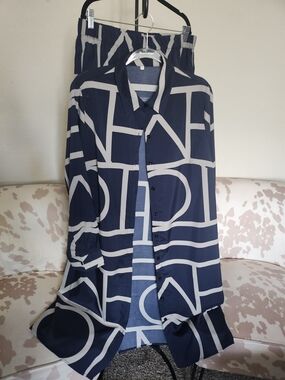 Navy & Cream Geometric Button-Up Top